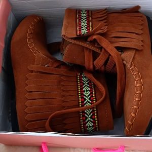 Krazy kicks moccasins size 11